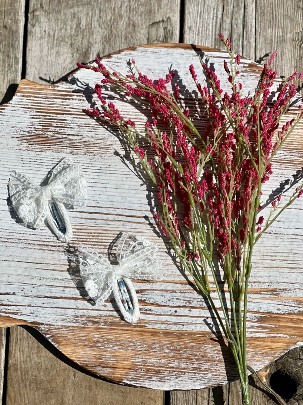 White Lace Bow Hair Clips for Kids - Charming Accessory - Picture 2 of 11